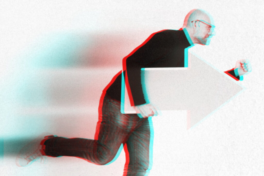 anaglyph effect man with arrow scaled 1